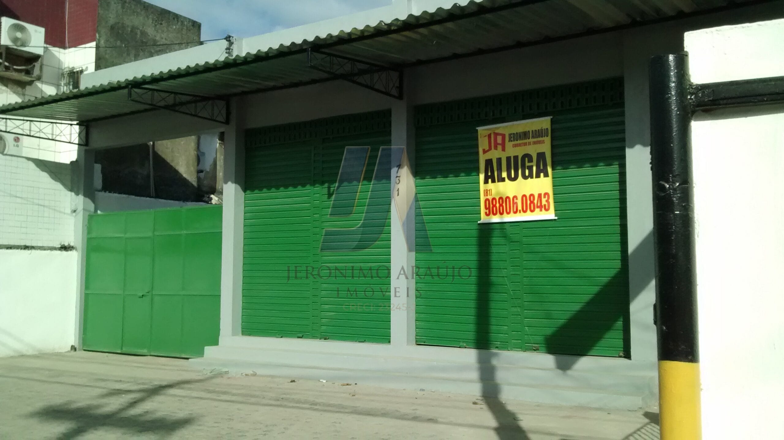 Imóvel Comercial 390m² próx. Ilha do Retiro com Pátio